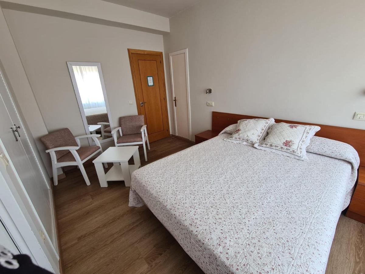 Hostal Playa Atlantica Otel Louro Dış mekan fotoğraf